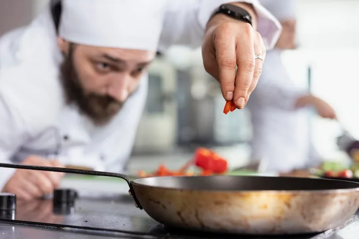 Zarif sunumlu fine dining tabağı